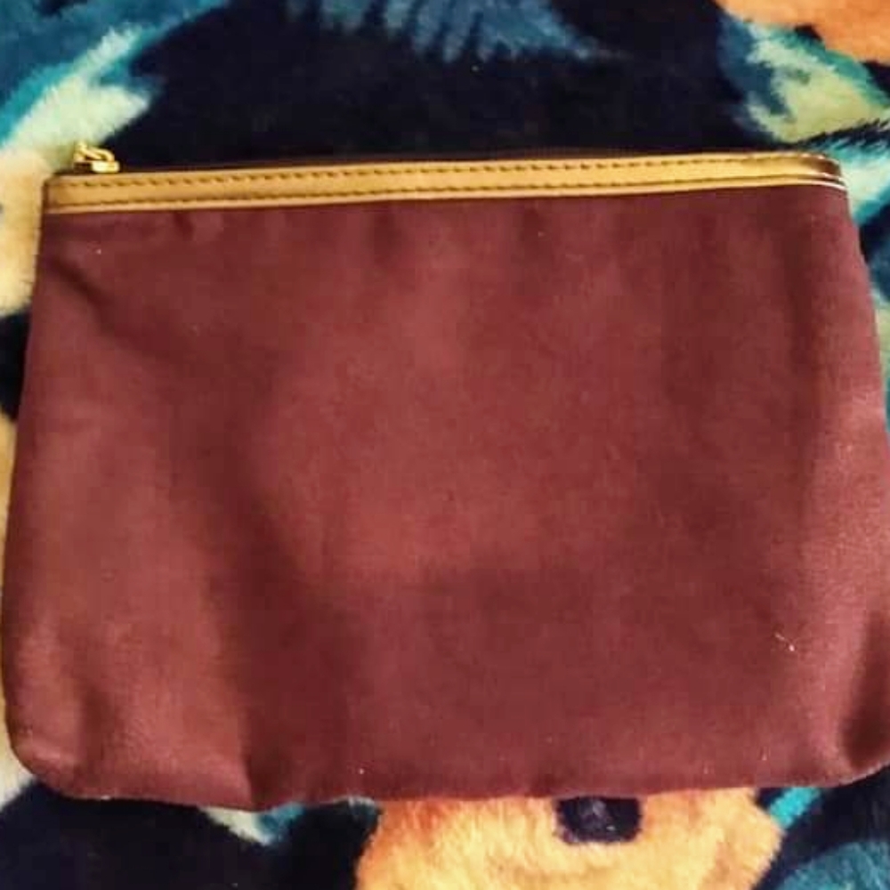 Makeup brushes bag